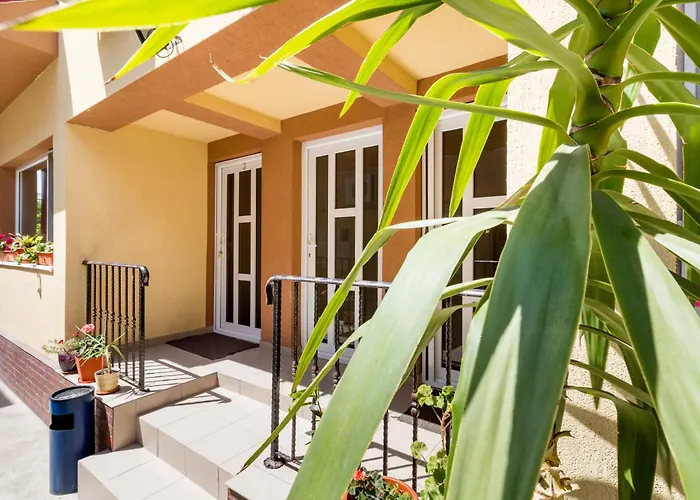 Vendégház Casa Dinii 3*