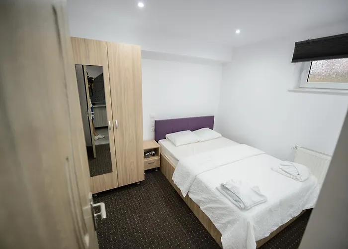 Vendégház Casa Dinii