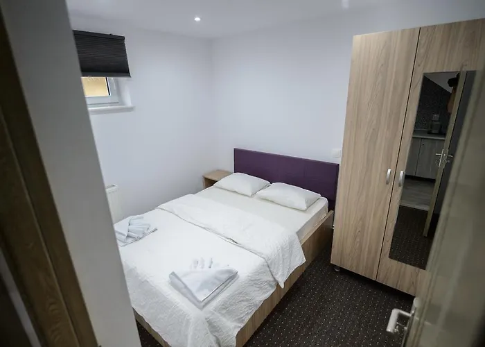 Vendégház Casa Dinii 3*