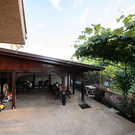 بيت ضيافة Casa Dinii كونستانتا