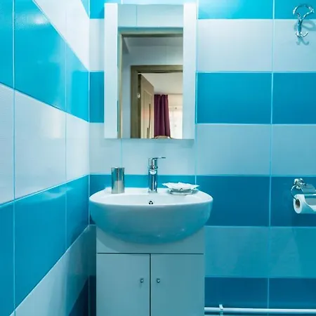 Casa Dinii 3*