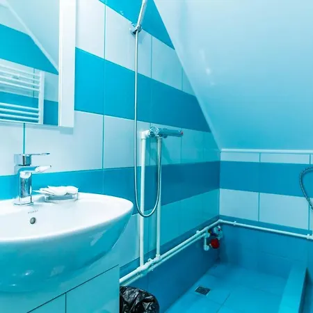 Casa Dinii 3* Constanţa