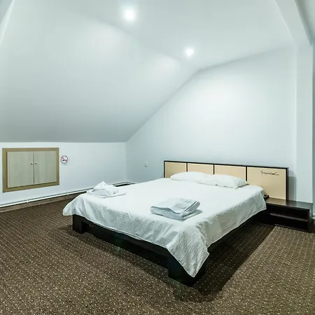 بيت ضيافة Casa Dinii