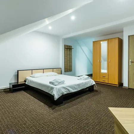 Casa Dinii بيت ضيافة كونستانتا